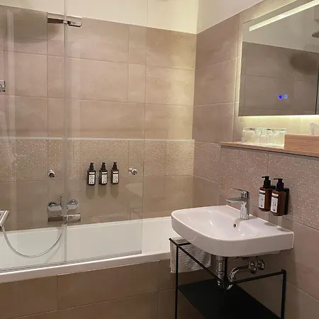 Luxury * بودابست